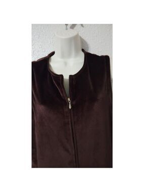 Vintage Sports Saavy Vest Women Medium Brown 100% Polyester Zipper , 1980's